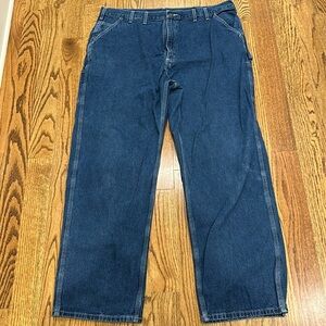 Carhartt cargo jeans. Dungaree fit. Size 44x34